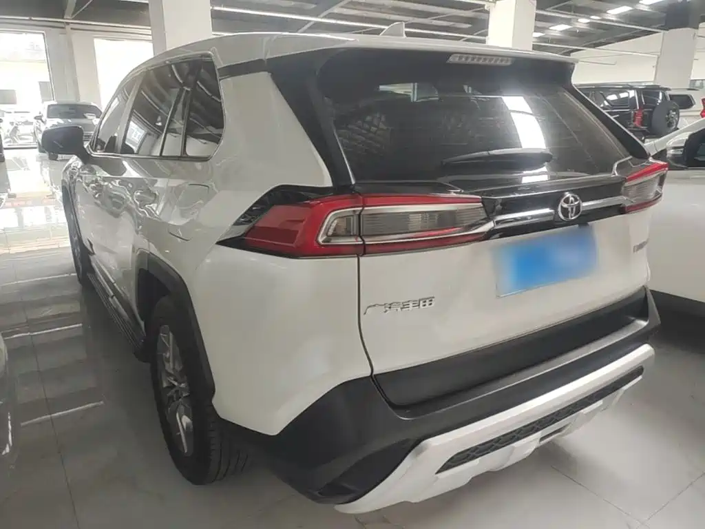 Toyota Wildlander — миниатюра 5