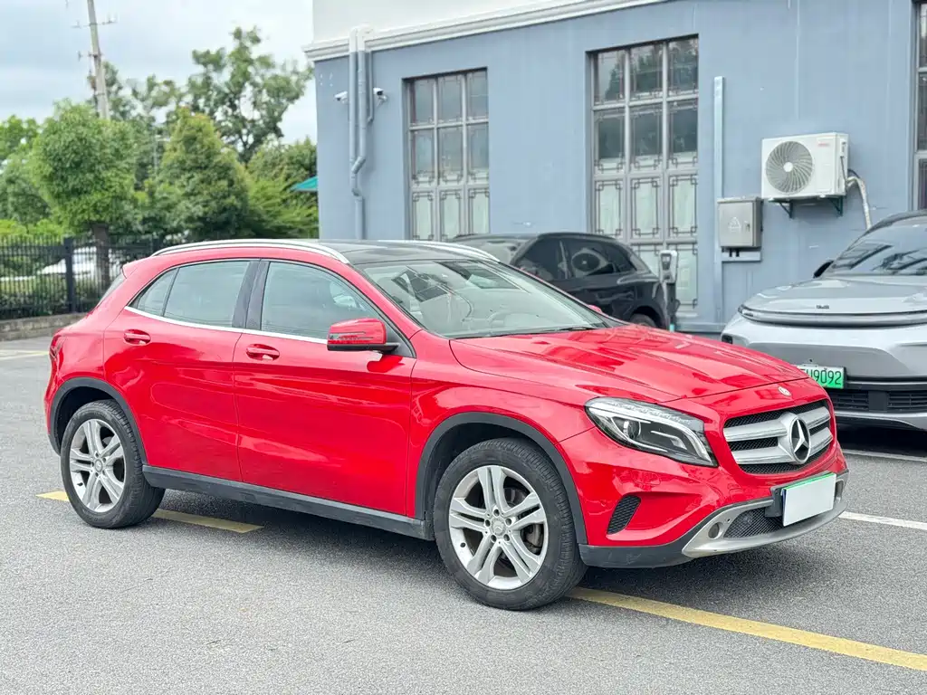 Mercedes-Benz GLA (Import) — миниатюра 3
