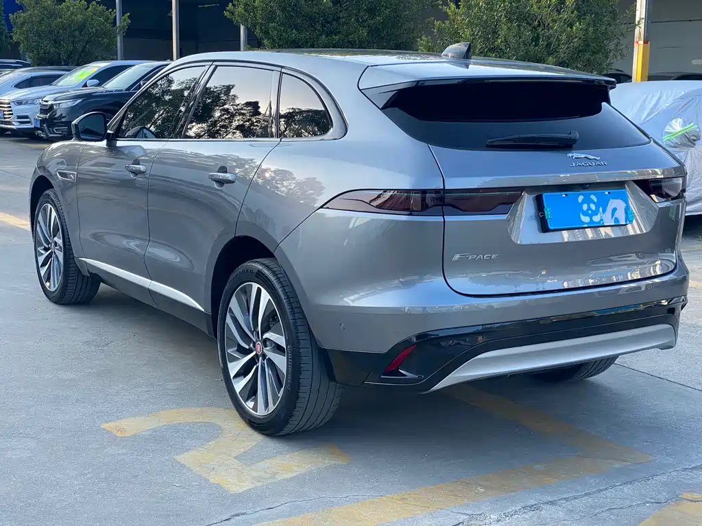 JAGUAR F PACE