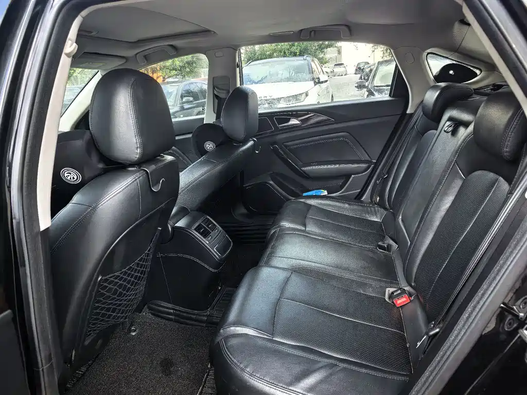 Zotye Zotye Z700 — миниатюра 5