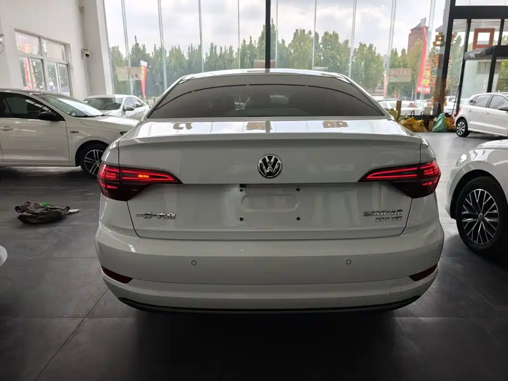 Volkswagen Sagitar — миниатюра 6