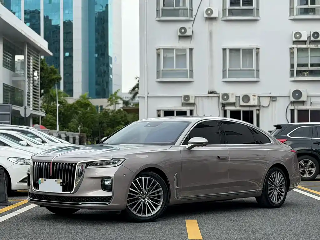 2020 Hongqi H9 - zdjęcie 1 z 17
