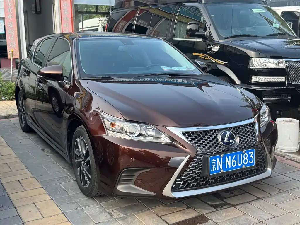 Lexus CT — миниатюра 2