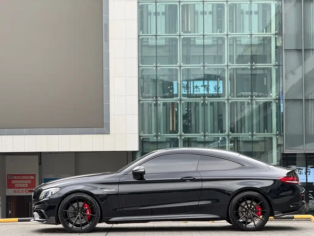 MERCEDES-BENZ C CLASS AMG