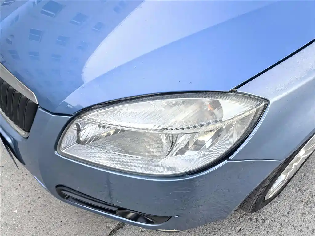 Skoda Fabia 1.4L Auto Crystal Supreme Edition, фото 11