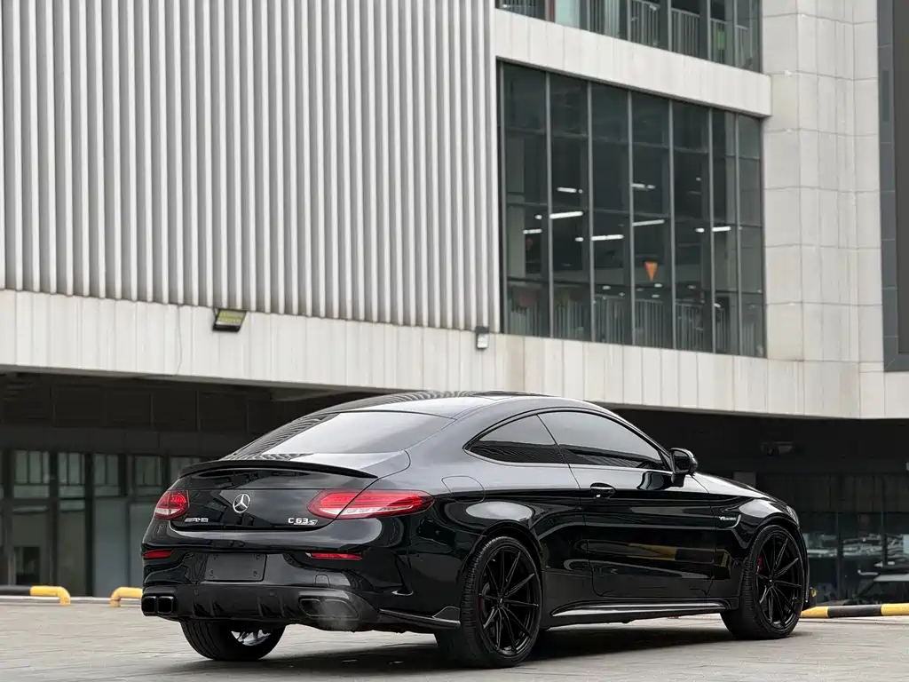 MERCEDES-BENZ C CLASS AMG