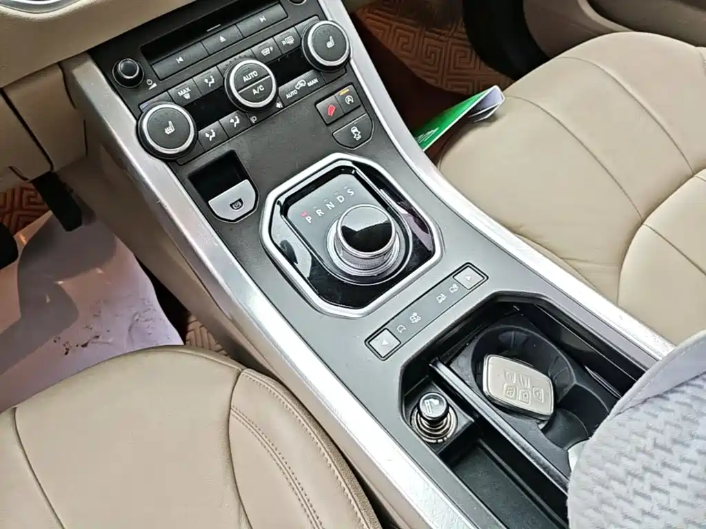 Land Rover Evoque — миниатюра 14