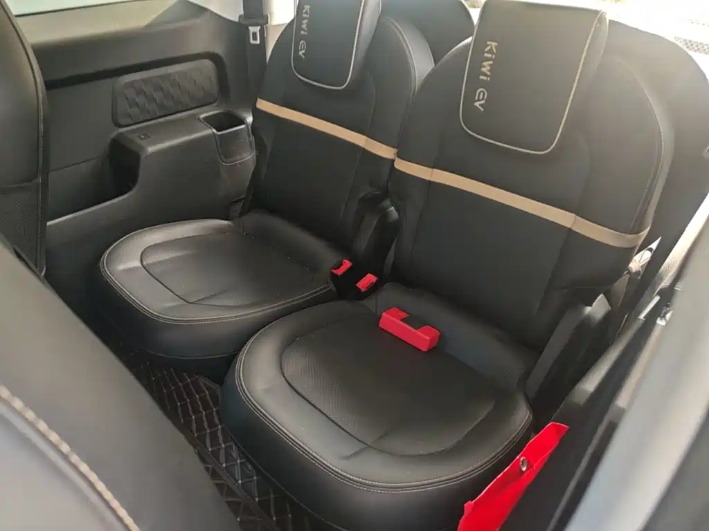 Baojun KiWi EV — миниатюра 17