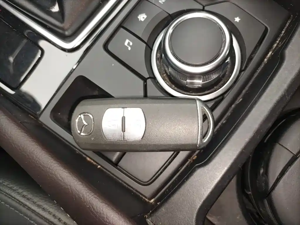 Mazda 3 Axela — миниатюра 9