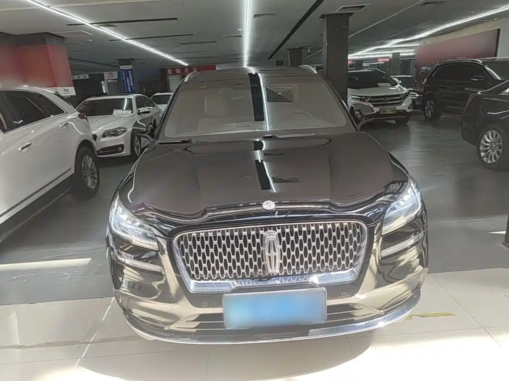 Lincoln Corsair — миниатюра 3