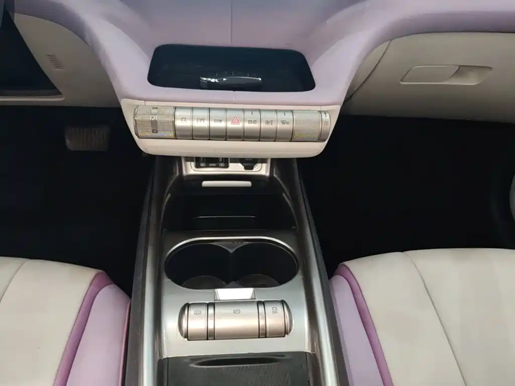 BYD Dolphin — миниатюра 14