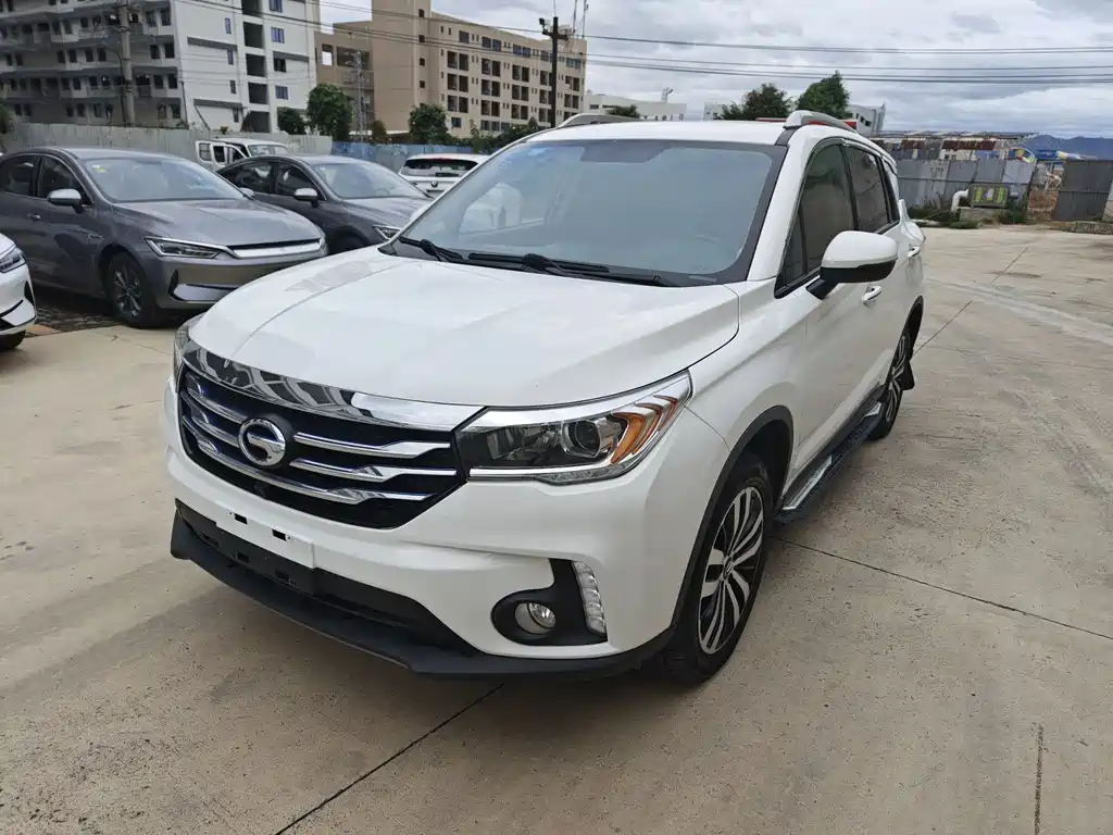 GAC TRUMPCHI GS4 NEW ENERGY