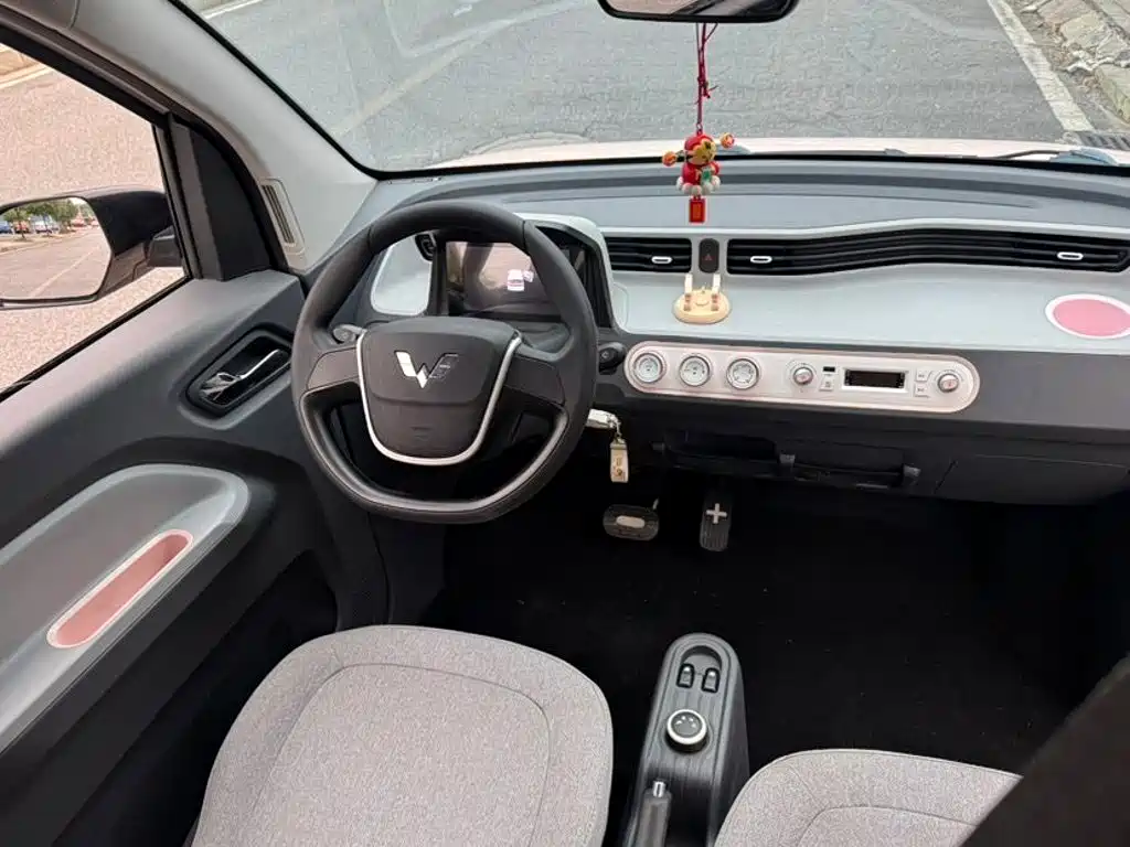 Wuling MINIEV — миниатюра 7