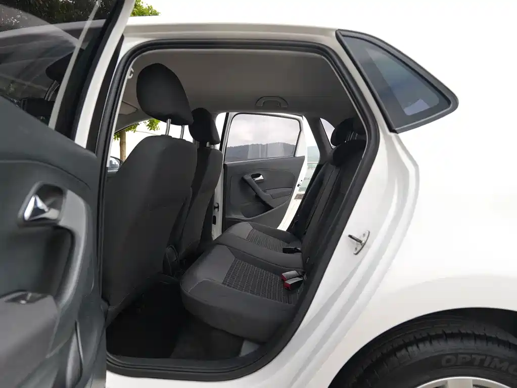 Volkswagen Polo — миниатюра 12