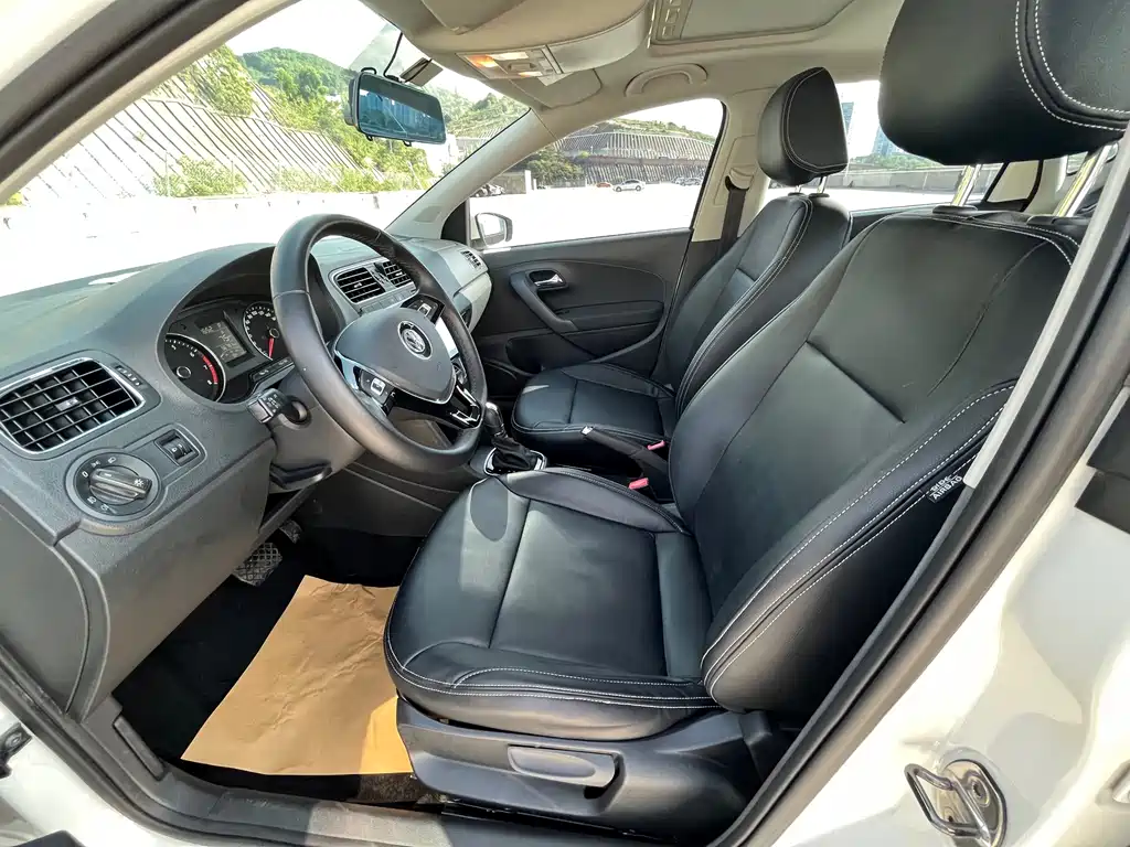 Volkswagen Polo — миниатюра 10