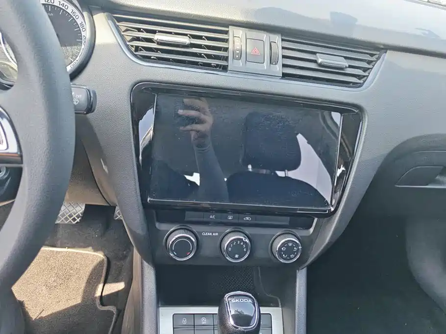 Skoda Octavia — миниатюра 13