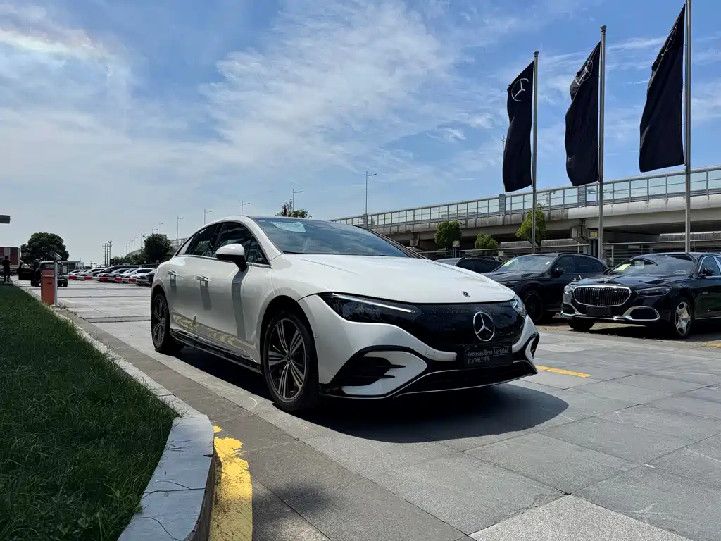 Mercedes-Benz EQE 2025 500 4MATIC