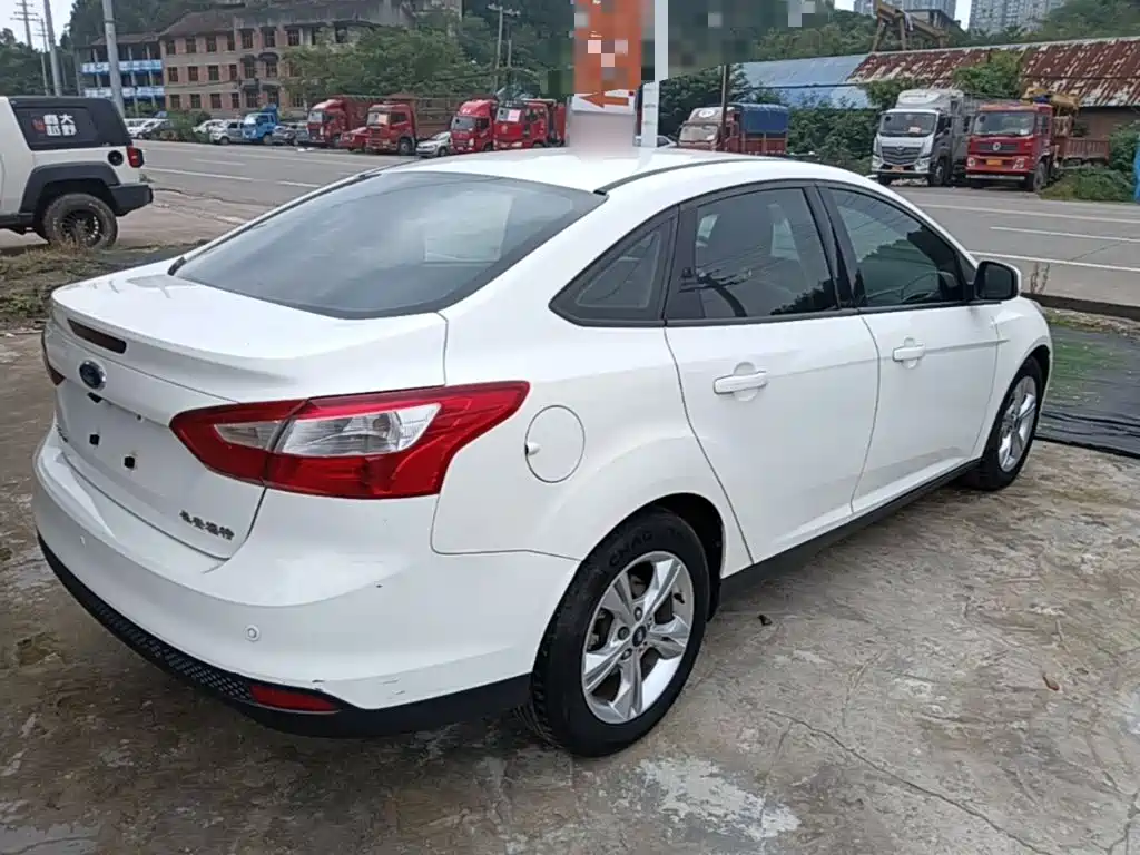 Ford Focus — миниатюра 7