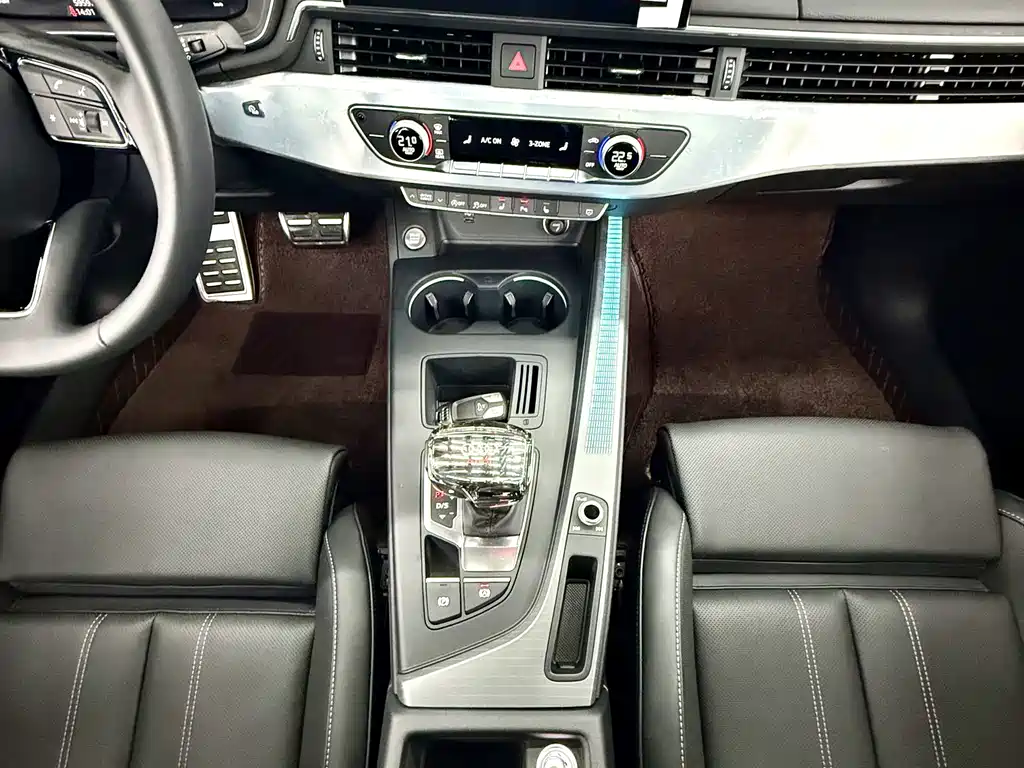 Audi A4L — миниатюра 5
