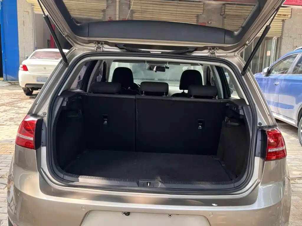 Volkswagen Golf — миниатюра 10