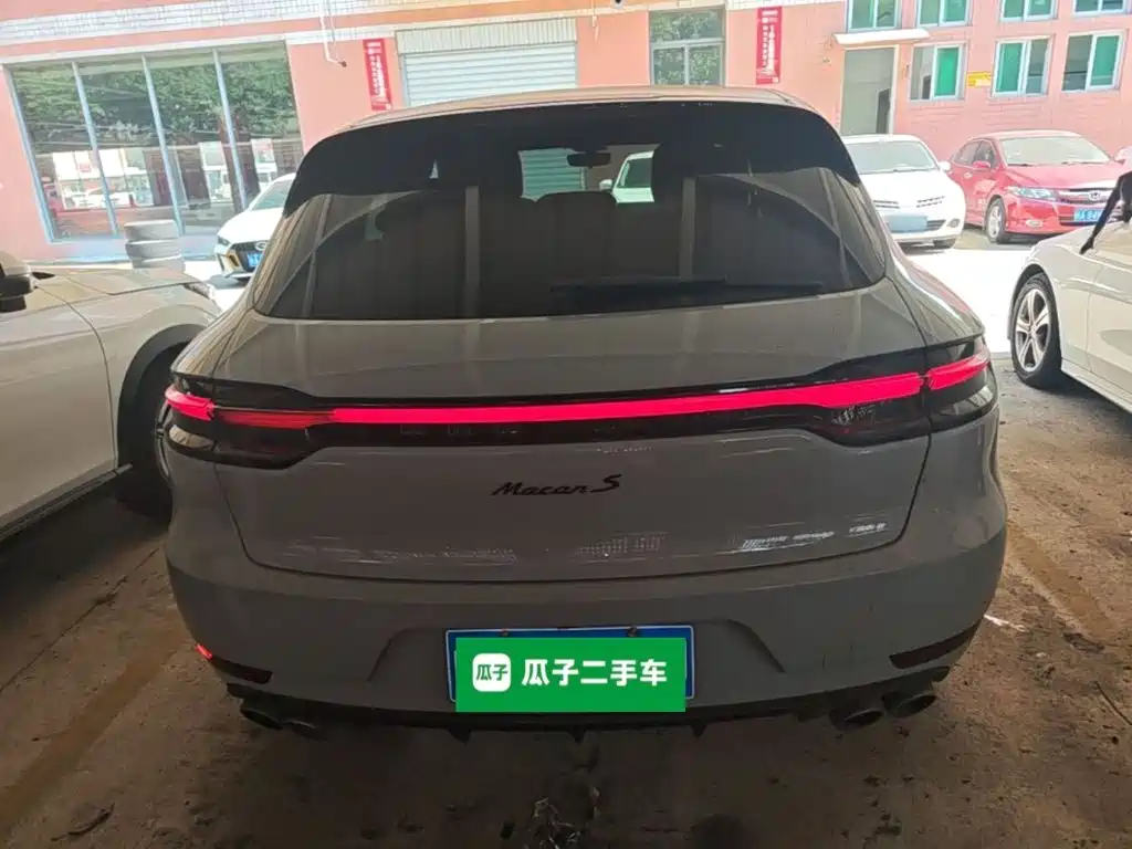 Porsche Macan — миниатюра 6