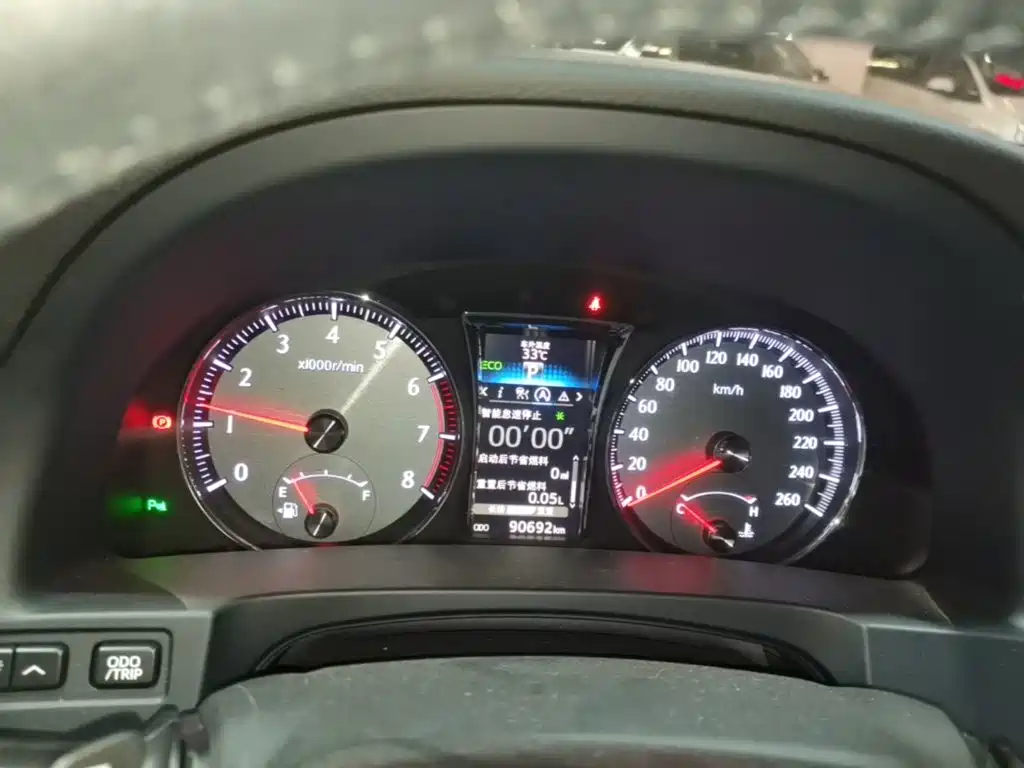 Toyota Crown — миниатюра 12
