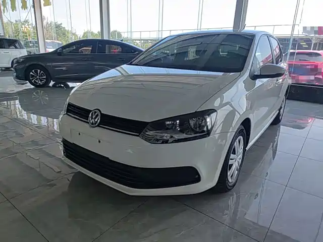 2016 Volkswagen Polo