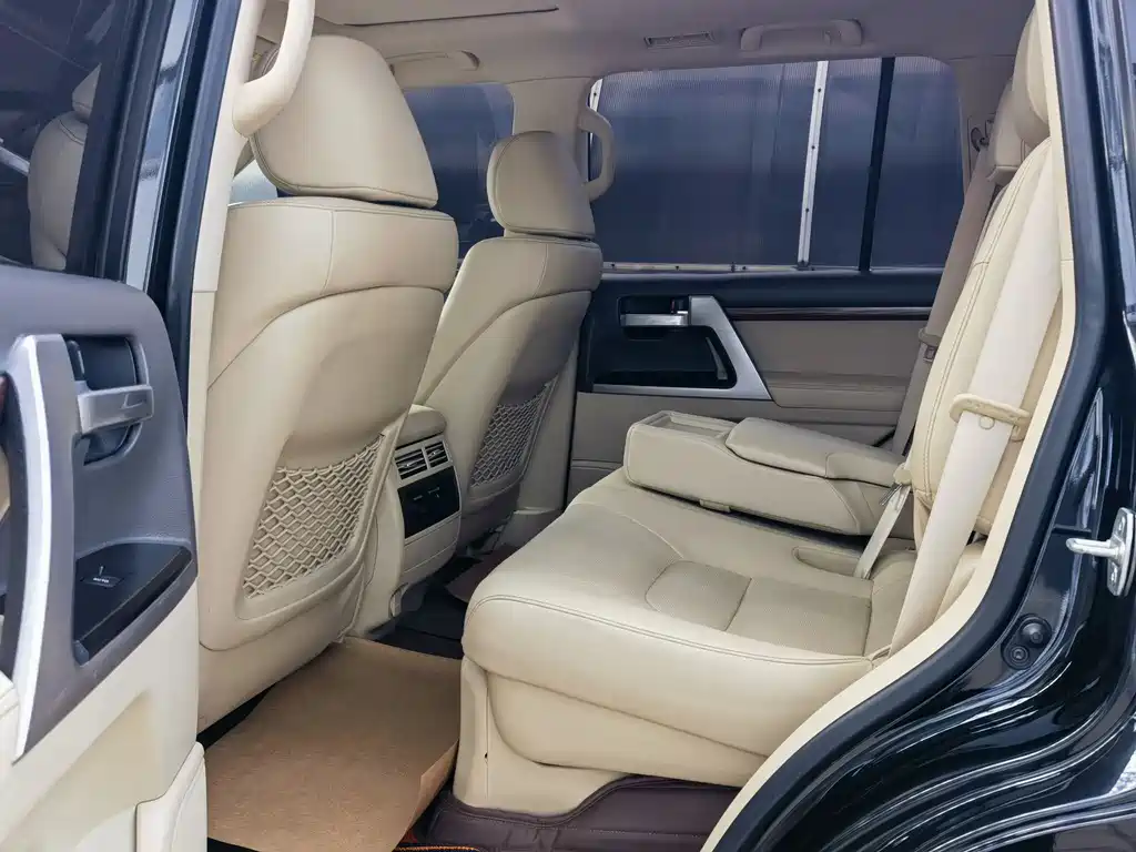 Toyota Land Cruiser 2018 5.7L VX-R