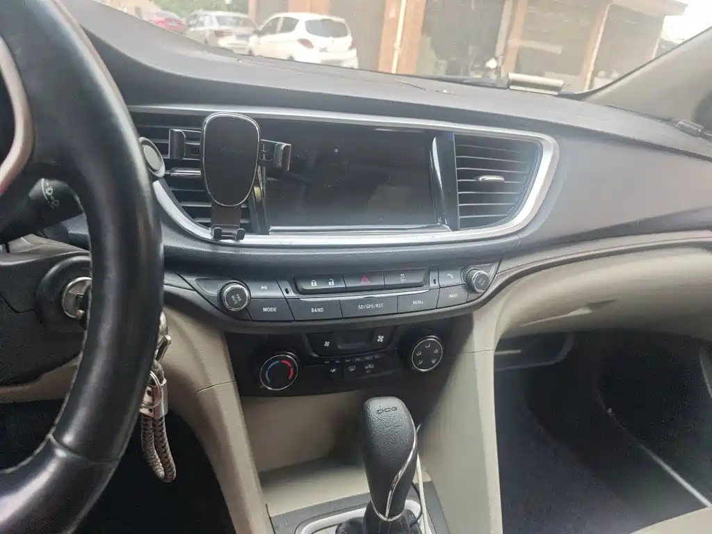 Buick Excelle — миниатюра 9
