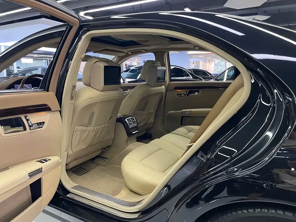 Mercedes-Benz S-Class — миниатюра 30