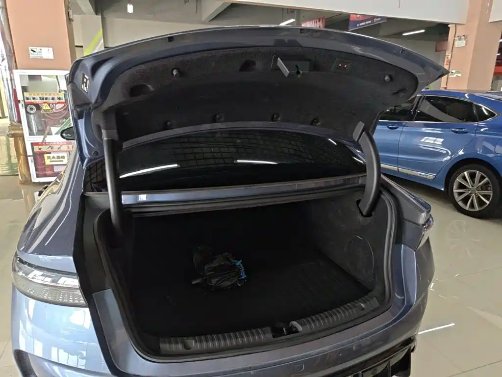 BYD Seal — миниатюра 19