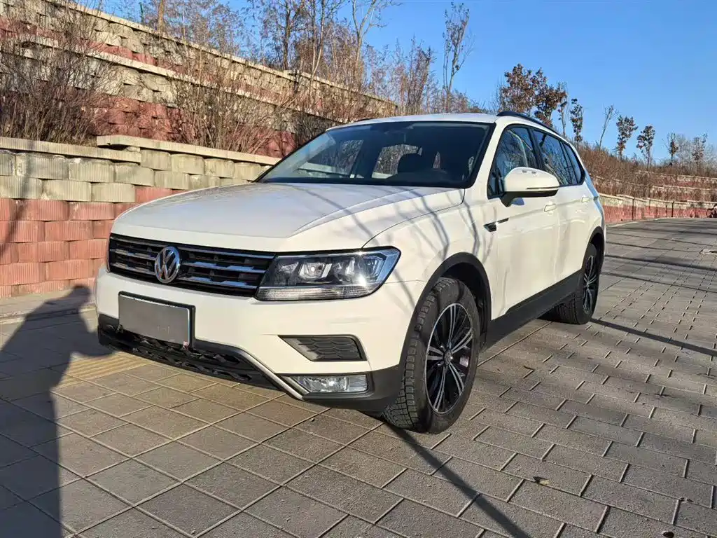 Купить Volkswagen Tiguan L