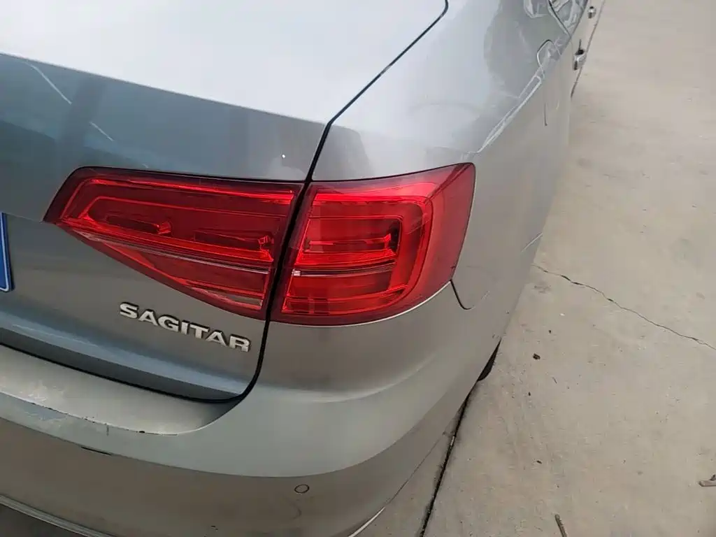 Volkswagen Sagitar — миниатюра 8
