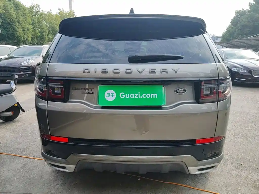 Land Rover Discovery Sport Hybrid — миниатюра 6