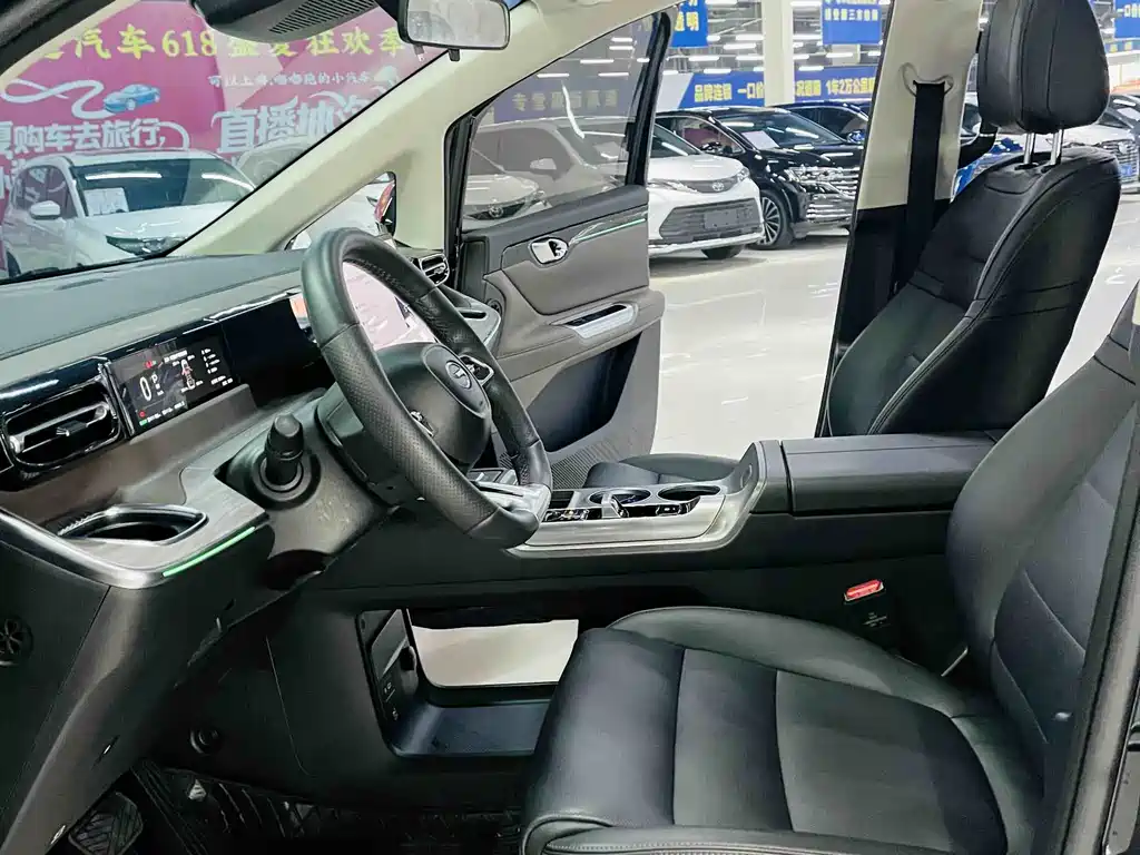 GAC TRUMPCHI E8 NEW ENERGY