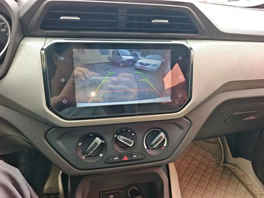 Wuling Hongguang — миниатюра 13