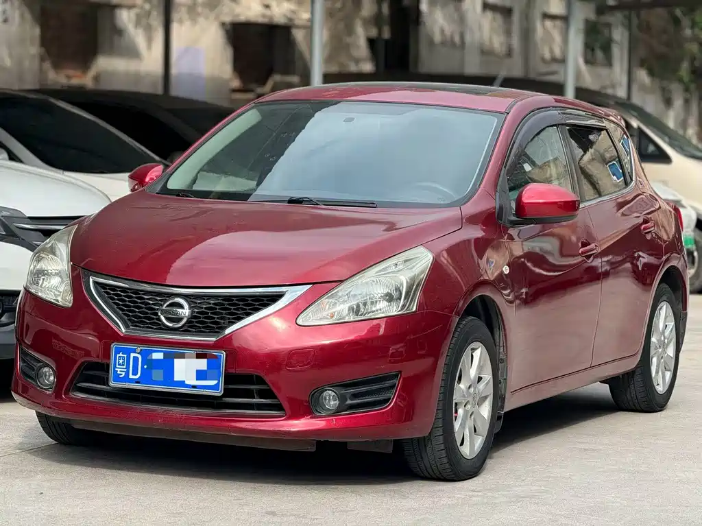 Nissan Tiida 2011