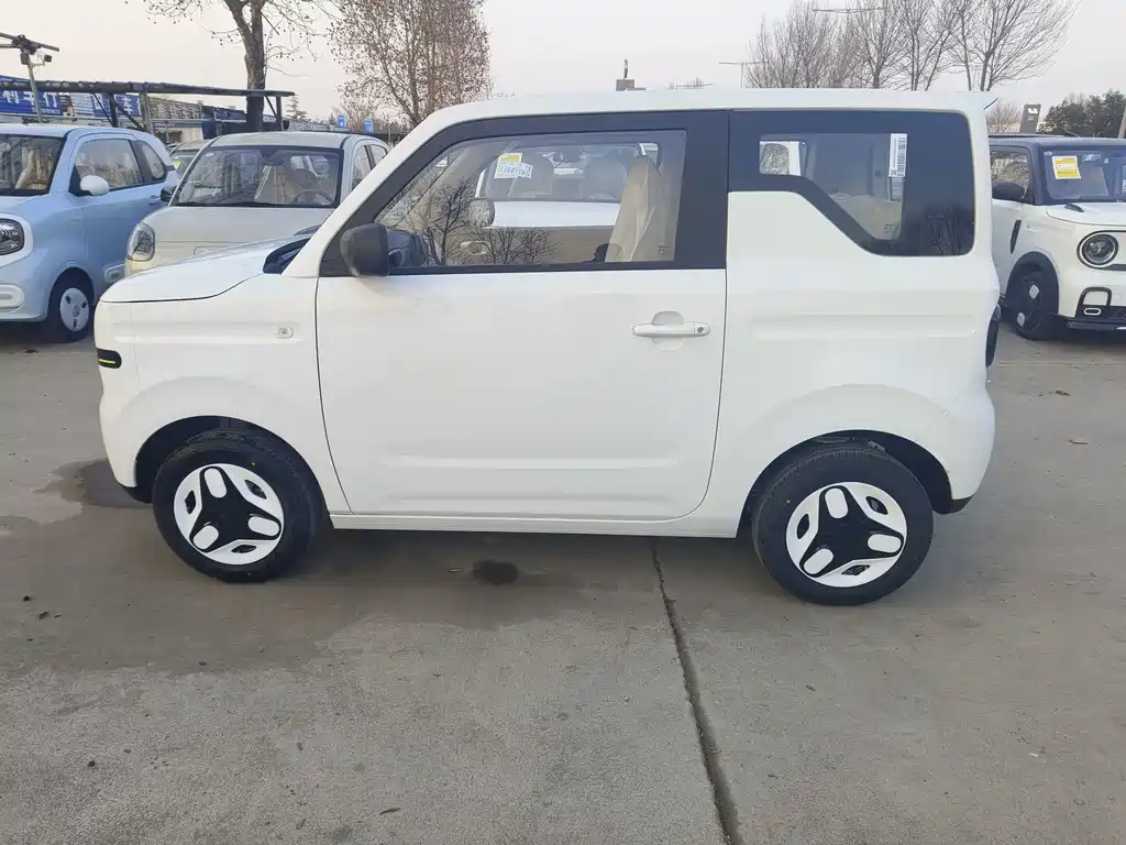 GEELY GALAXY PANDA
