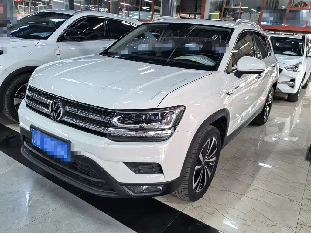 Купить Volkswagen Tharu