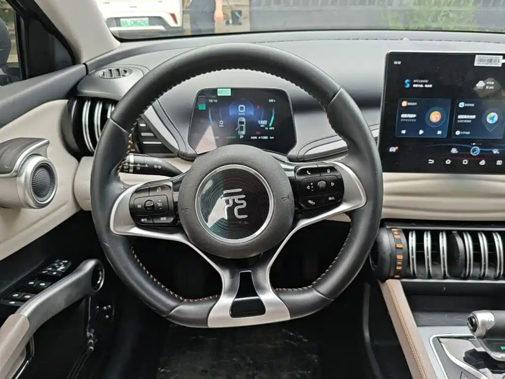 BYD Yuan Plus — миниатюра 11