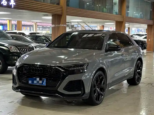 2022 Audi RS Q8