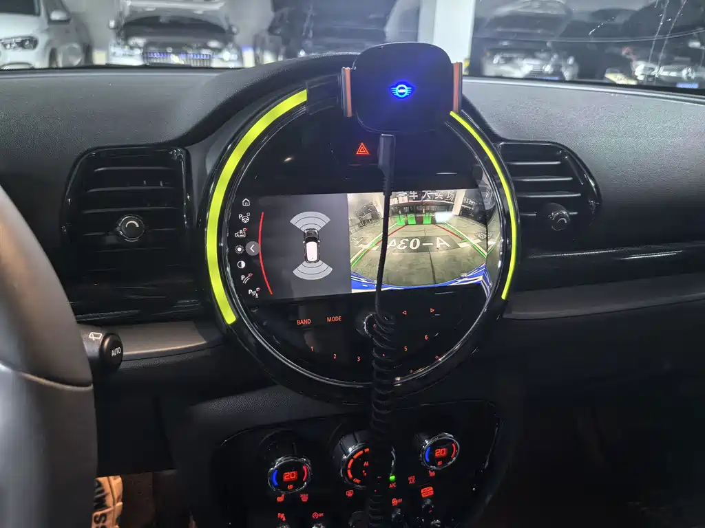 MINI Mini Clubman — миниатюра 7