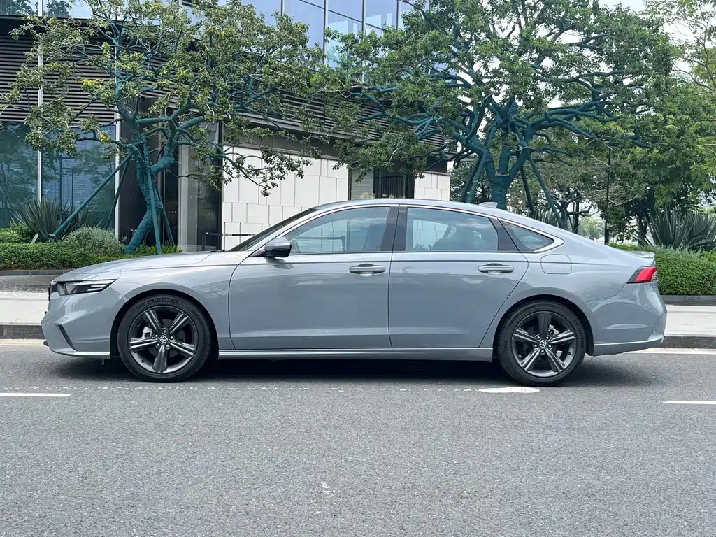 Honda Inspire — миниатюра 4