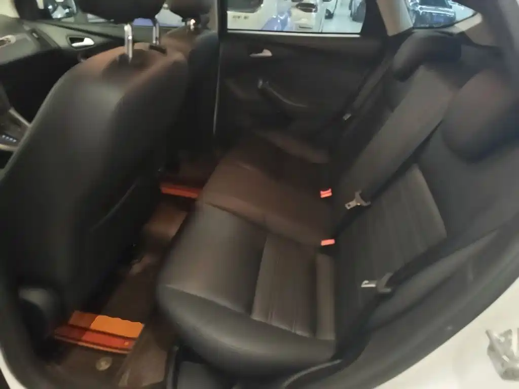 Ford Focus — миниатюра 17