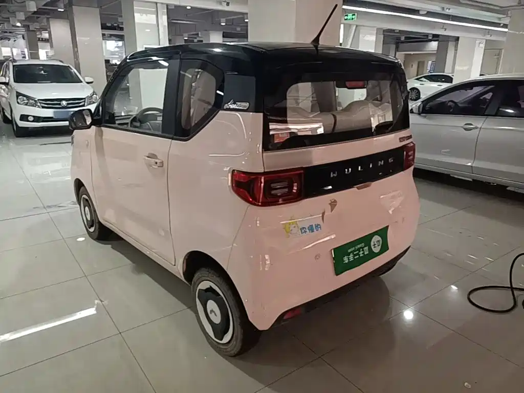 Wuling MINIEV — миниатюра 5