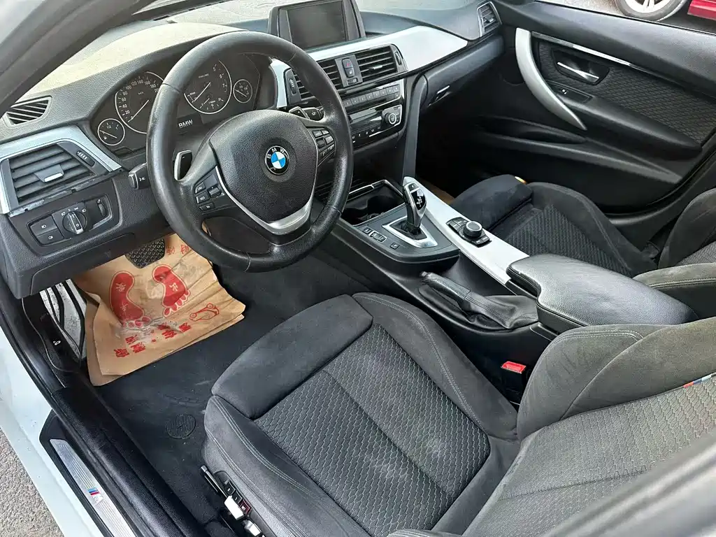 BMW 3 Series — миниатюра 4