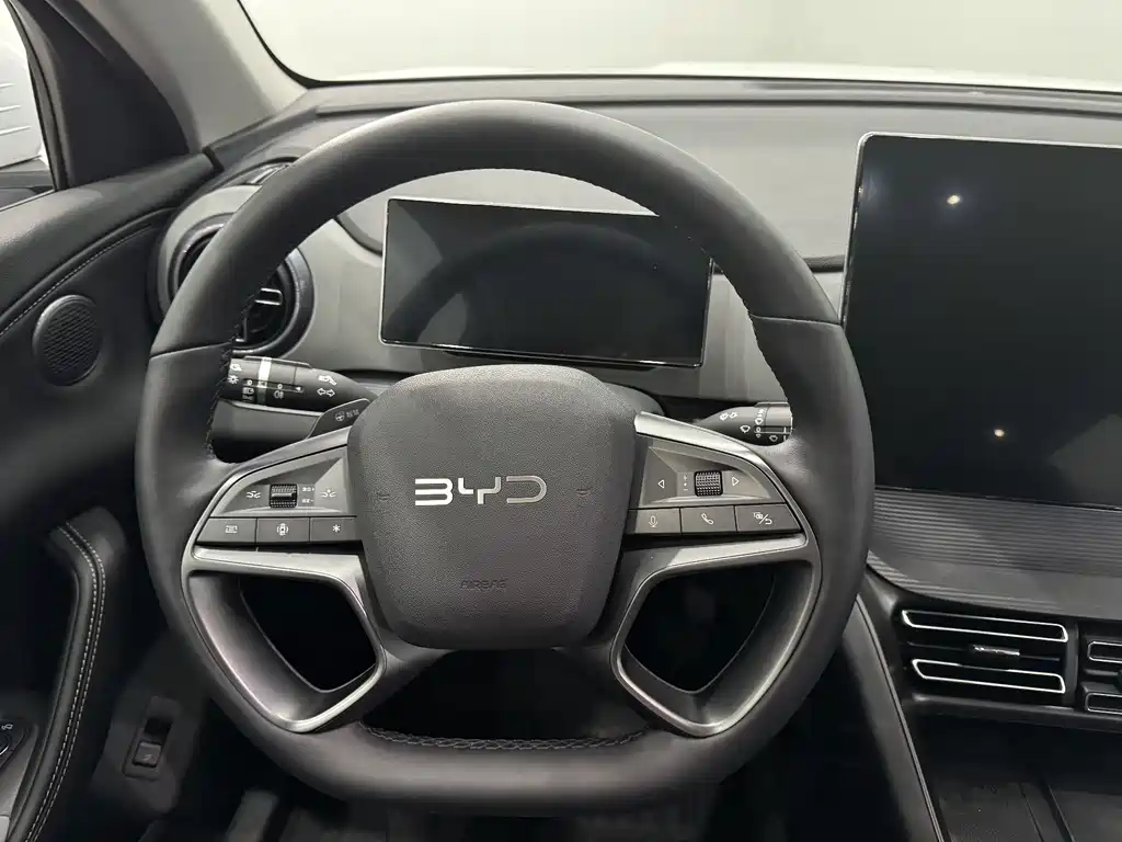 BYD SEA LION 05 DM I