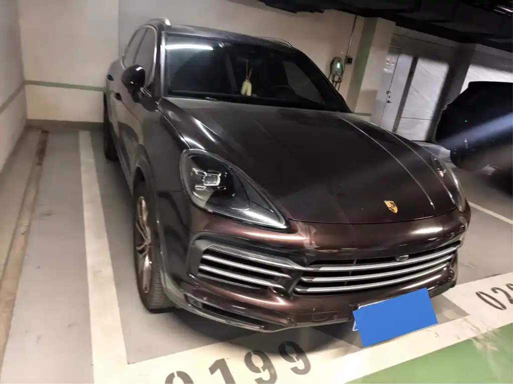 PORSCHE CAYENNE