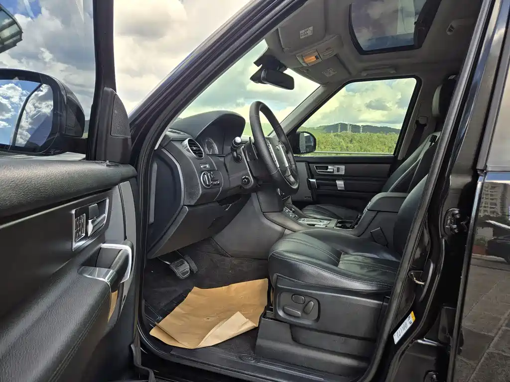 Land Rover Discovery 2015 3.0 SDV6 HSE
