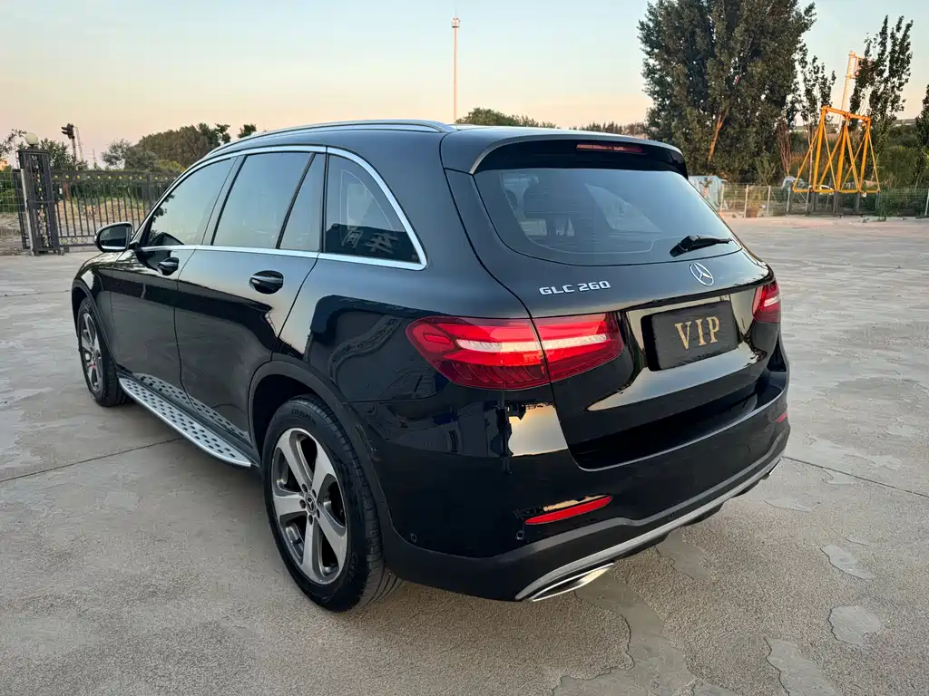 Mercedes-Benz GLC 2017 GLC 260 4MATIC Luxury
